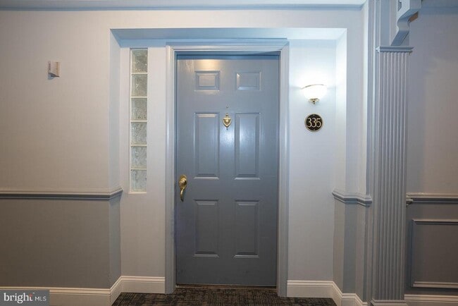 property at 335 Paoli Pointe Dr