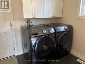 64 Farmington Cres in Belleville, ON - Building Photo - Building Photo