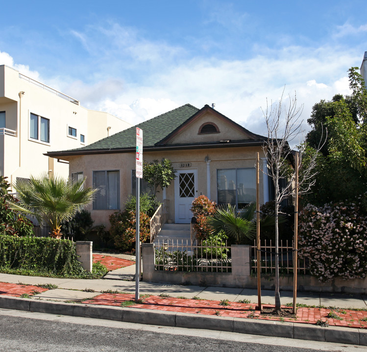 1239 24th St in Santa Monica, CA - Building Photo