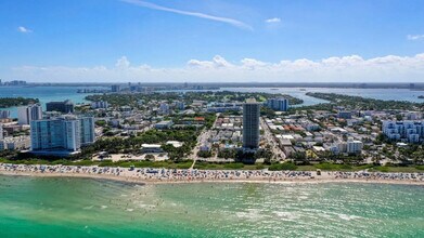 7300 Ocean Terrace in Miami Beach, FL - Building Photo - Building Photo