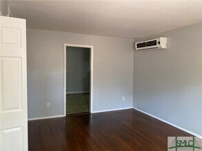 1215 Connecticut Ave in Savannah, GA - Building Photo - Building Photo
