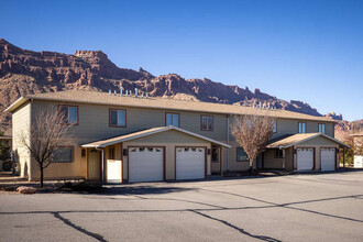 2589 Cactus Rd in Moab, UT - Building Photo - Building Photo