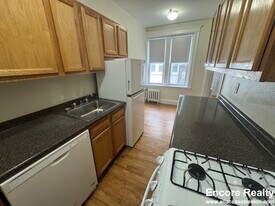 1171 Boylston St in Boston, MA - Building Photo