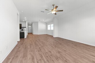 16930 Tulip Row Ln in Cypress, TX - Building Photo - Building Photo