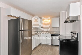 4 Redwood Dr in Florissant, MO - Building Photo - Building Photo