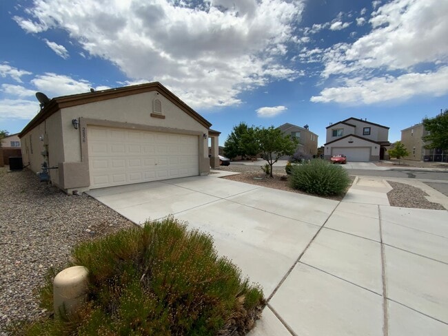 2856 Baco Noir Dr SW in Albuquerque, NM - Building Photo - Building Photo