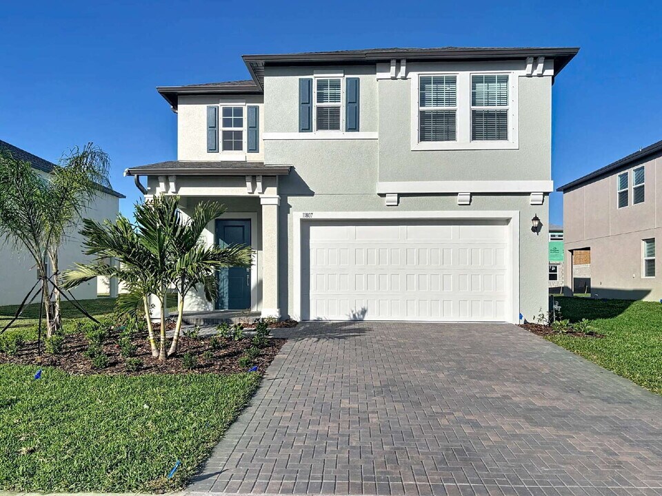 11807 71st Ave E in Palmetto, FL - Building Photo