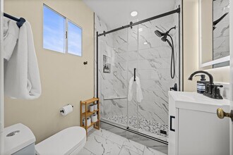 4503 Bond St in San Diego, CA - Building Photo - Building Photo