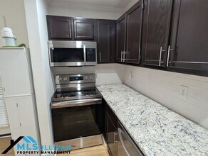 500 W Woodcroft Pkwy in Durham, NC - Building Photo - Building Photo
