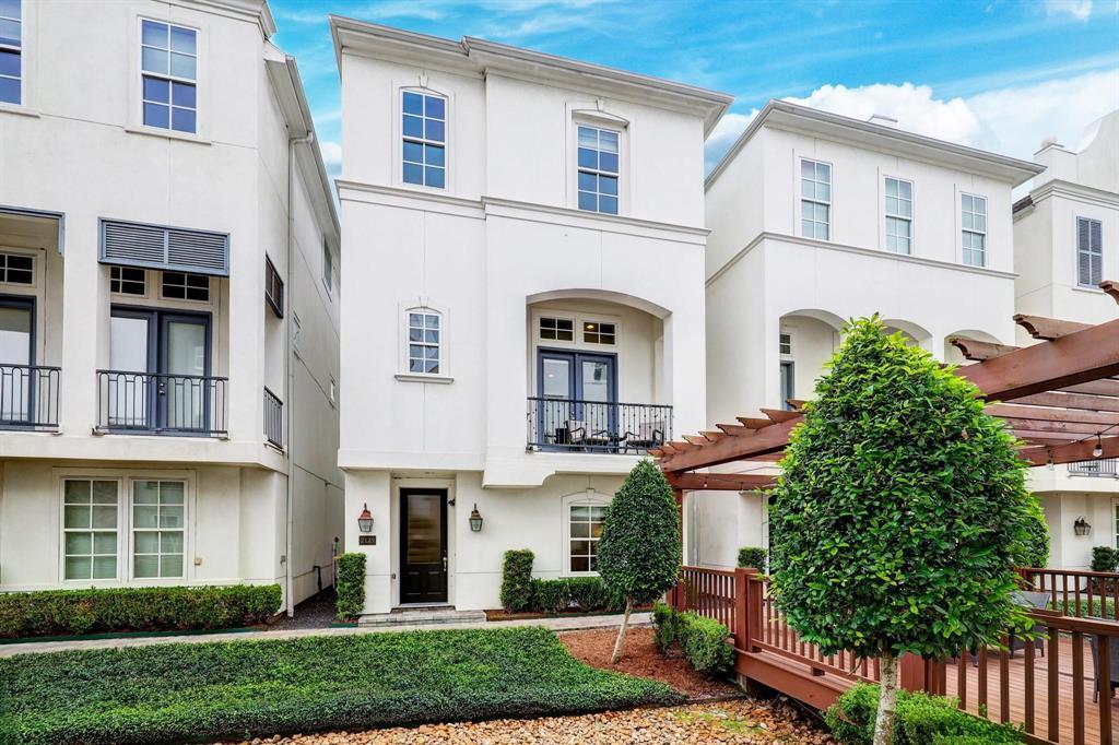 2125 McIlhenny St in Houston, TX - Building Photo