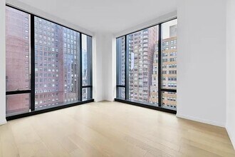 277 Fifth Avenue in New York, NY - Building Photo - Building Photo