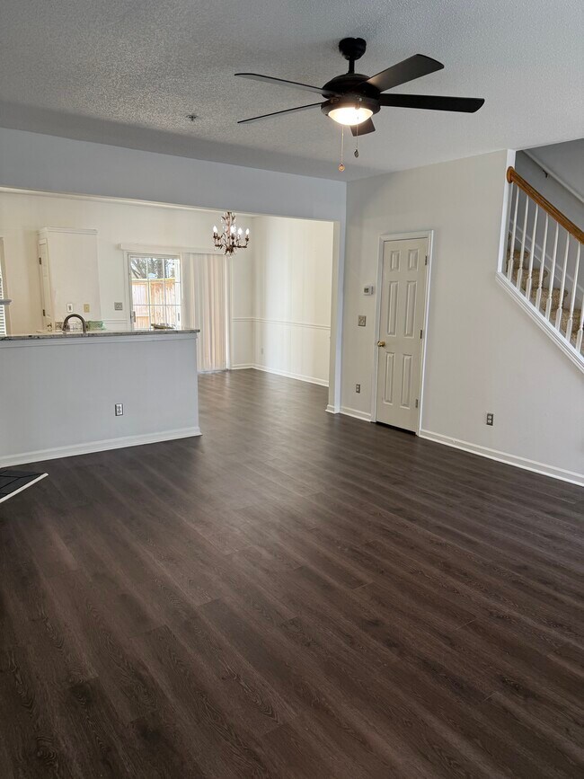 property at 2623 Ashleigh Ln