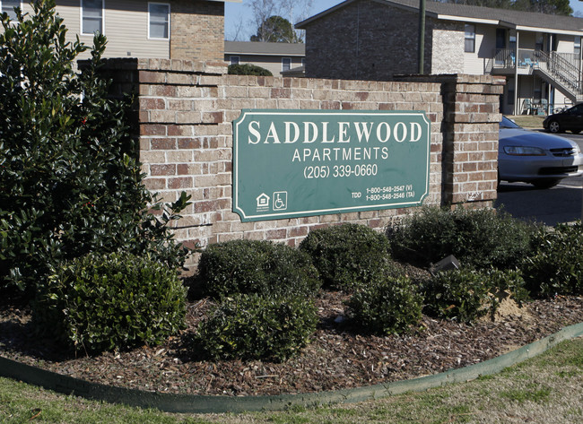 Saddlewood Apartments in Northport, AL - Foto de edificio - Building Photo