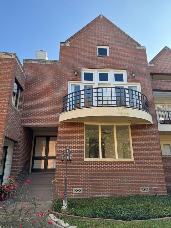 property at 11842 Taylorcrest Rd