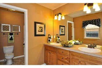 2121 Saison St in Fort Collins, CO - Foto de edificio - Building Photo