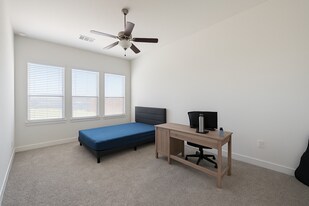 1535 Cathedral Bend Dr in Sienna Plantation, TX - Building Photo