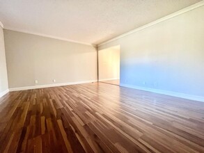 349 Oak Street in Chico, CA - Building Photo - Interior Photo