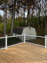 1331 Brighton Lake Rd in Brighton, MI - Building Photo - Building Photo