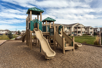 Grandview Meadows Apartments in Longmont, CO - Building Photo - Building Photo