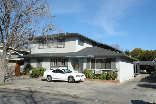 1104 Topaz Ave in San Jose, CA - Foto de edificio - Building Photo