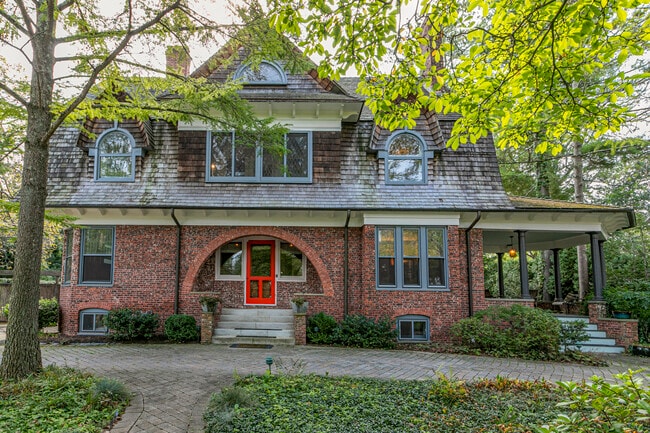 property at 54 Hodge Rd