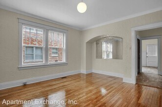 7230 Amherst Ave in University City, MO - Building Photo - Building Photo