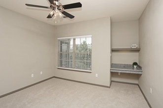 Lexington at Champions in Houston, TX - Foto de edificio - Interior Photo