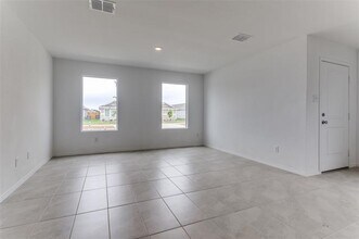 155 Sunflower St in Princeton, TX - Building Photo - Building Photo