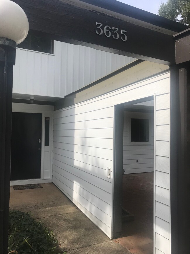 3635 Maple Glenn Ln in Charlotte, NC - Building Photo - Building Photo