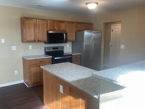 515 Indian Lake Dr in Maineville, OH - Building Photo - Building Photo