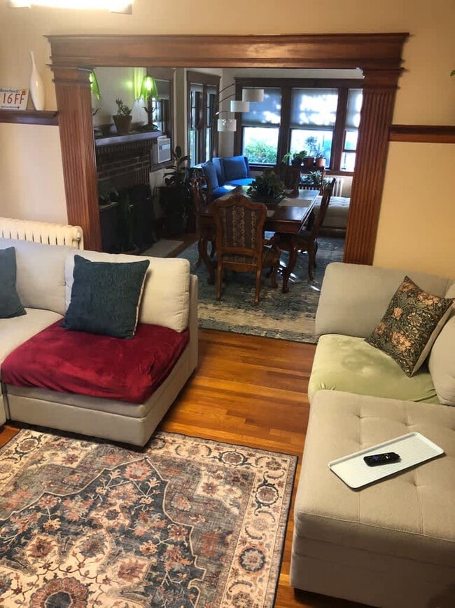 141 Redlands Rd
