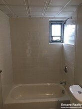 137 Trapelo Rd, Unit #125-33 in Belmont, MA - Building Photo - Building Photo