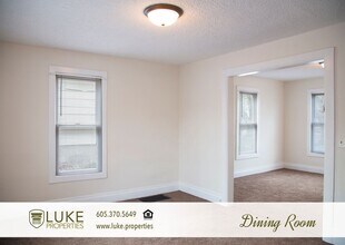 814 N Indiana Ave in Sioux Falls, SD - Building Photo - Building Photo