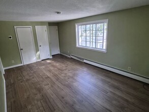 72 Lilac St in Concord, NH - Building Photo - Building Photo