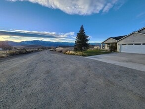 631 Appaloosa Ln in Gardnerville, NV - Building Photo - Building Photo