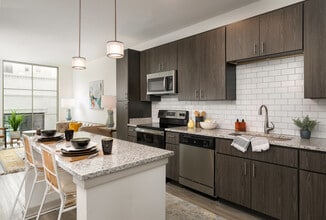 Foundry Point in Charleston, SC - Building Photo - Interior Photo