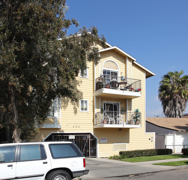 235 E Nevada St in Long Beach, CA - Building Photo - Building Photo