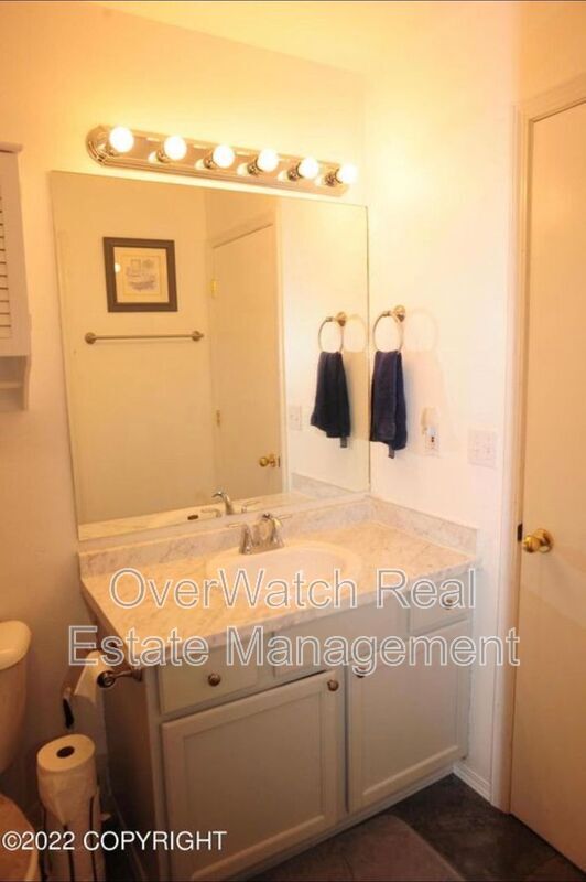 17925 Beaujolais Dr in Anchorage, AK - Building Photo - Building Photo