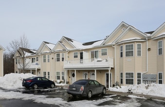 Belmont Villas Senior Apt 55+ in West Babylon, NY - Building Photo - Building Photo