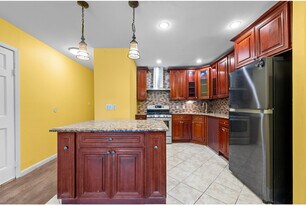 42-38 Judge St in Queens, NY - Building Photo