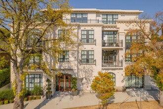 Chateau Laurier in Vancouver, BC - Building Photo - Building Photo