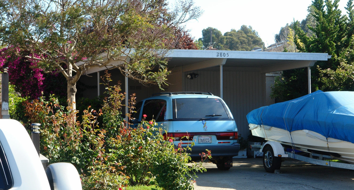 2805 Florida Ave in Richmond, CA - Building Photo