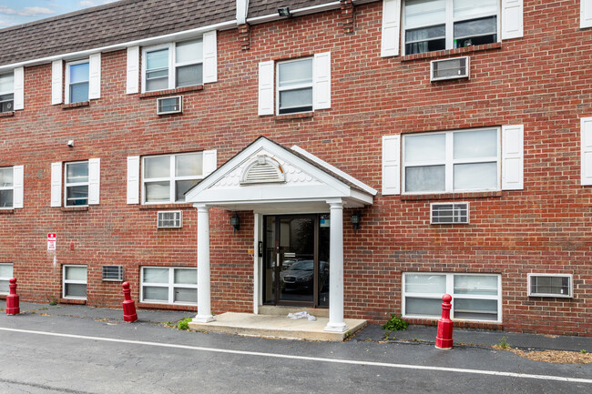 Ashland Terrace in Secane, PA - Building Photo - Building Photo