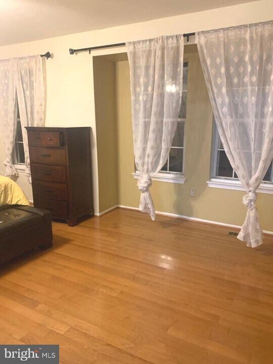 14624 Monmouth Dr in Burtonsville, MD - Building Photo