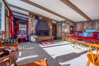 36 Hoffman's Dr in Franconia, NH - Building Photo - Building Photo