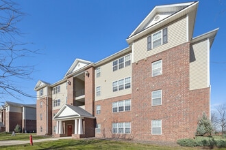 The Grove in Ames, IA - Building Photo - Building Photo