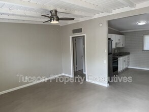 3317 N Howard Blvd in Tucson, AZ - Building Photo - Building Photo
