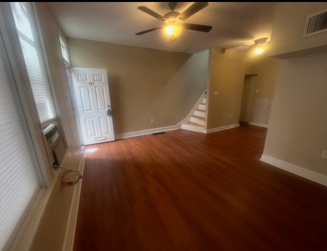 608 S Clifton St in Philadelphia, PA - Building Photo - Building Photo