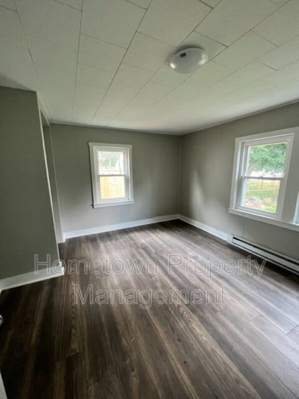 property at 237 E Garfield St