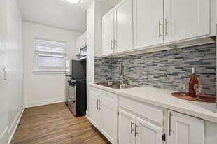 Park Wilshire in Los Angeles, CA - Building Photo